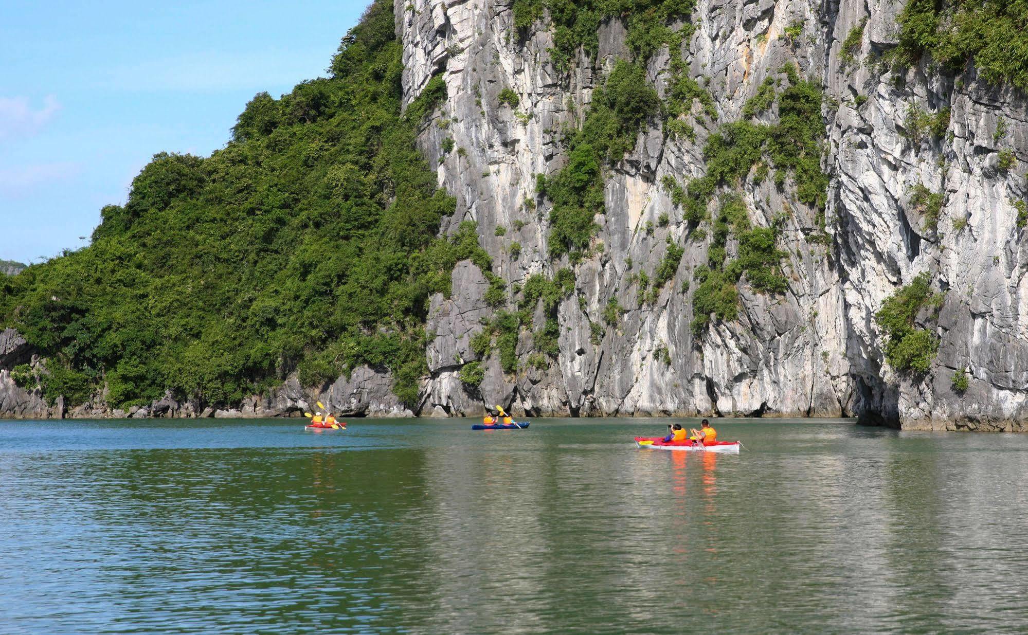 Отель Halong Bay Full Day Trip - 6 Hours Route Халонг Экстерьер фото